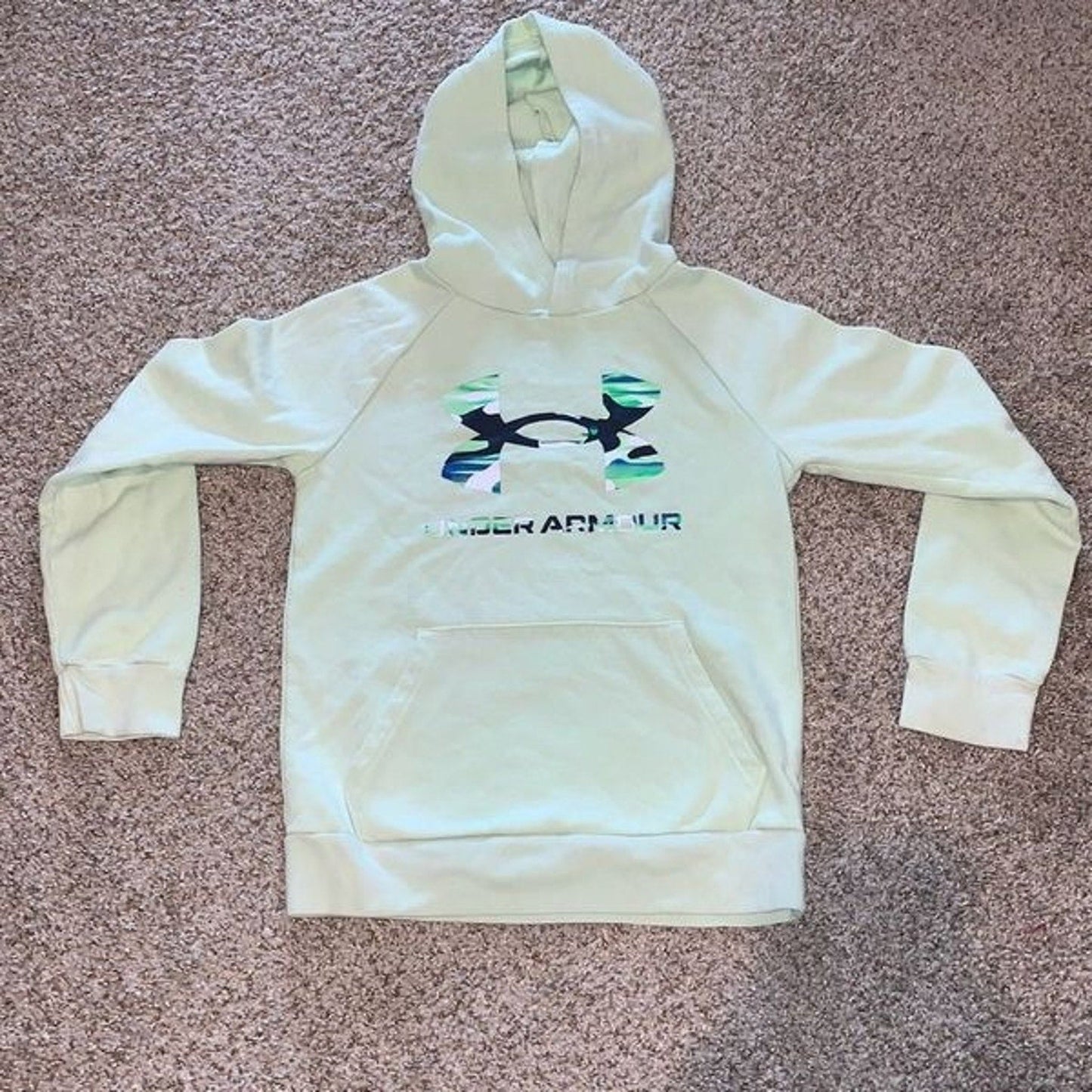 Under Armour Youth Boys hoodie sweatshirt size YM