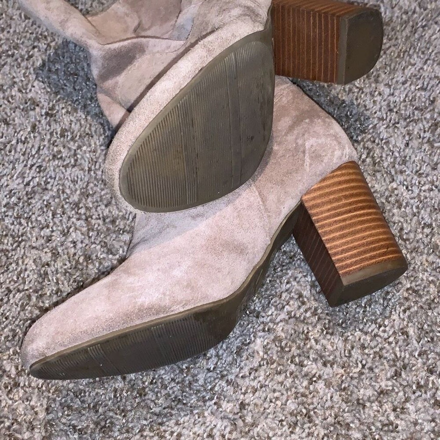 Women’s MIA tan suede booties boots size 6