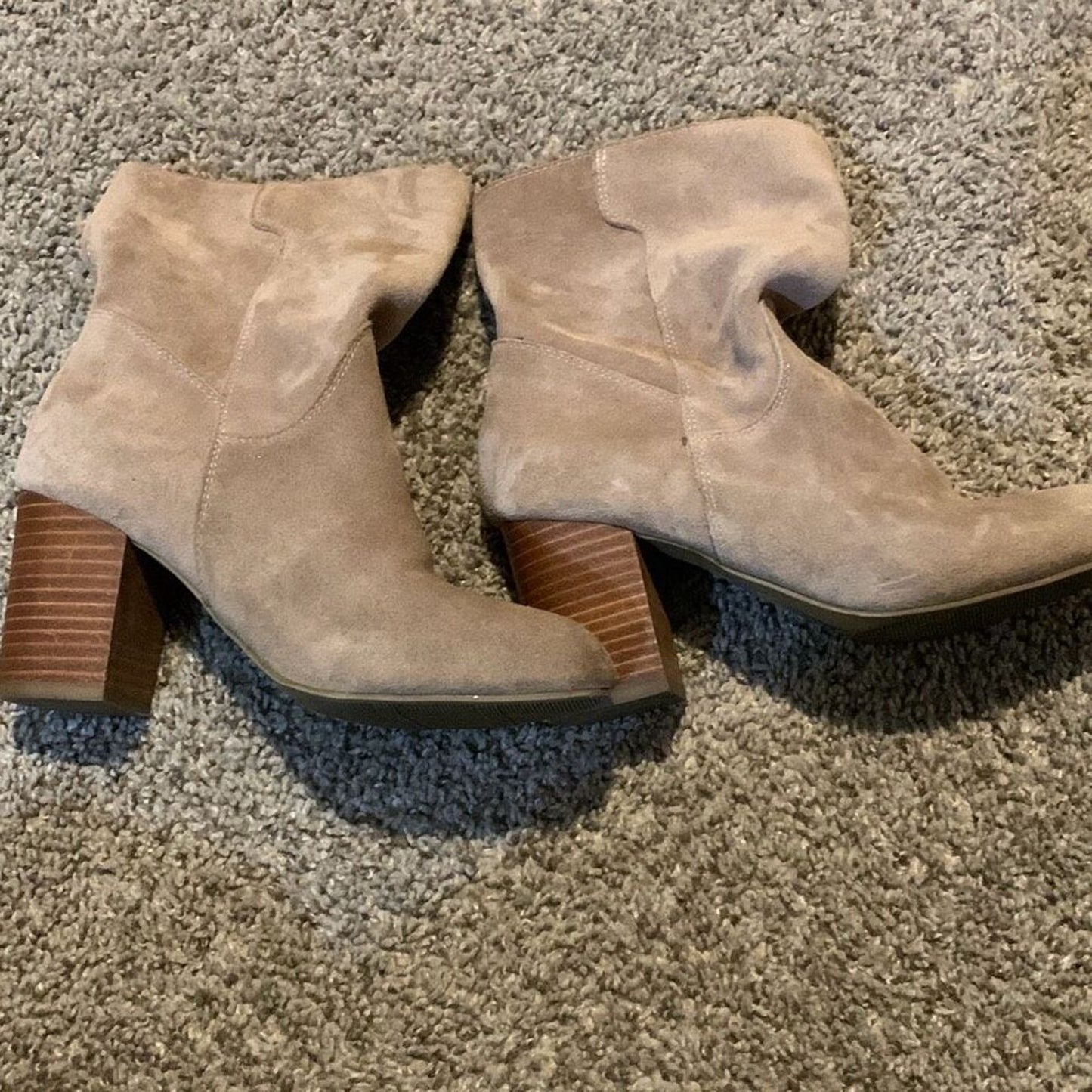 Women’s MIA tan suede booties boots size 6