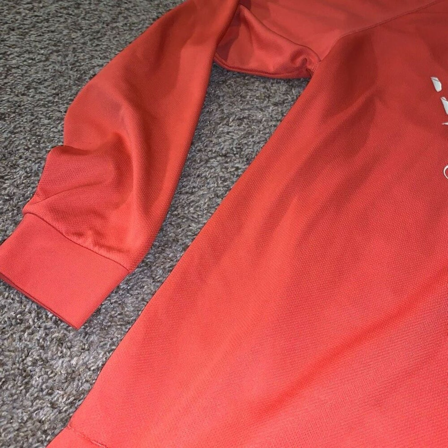 Men’s Athletic Basketball Shooting Shirt Dri Fit Moisture Wicking XL Long Sleeve