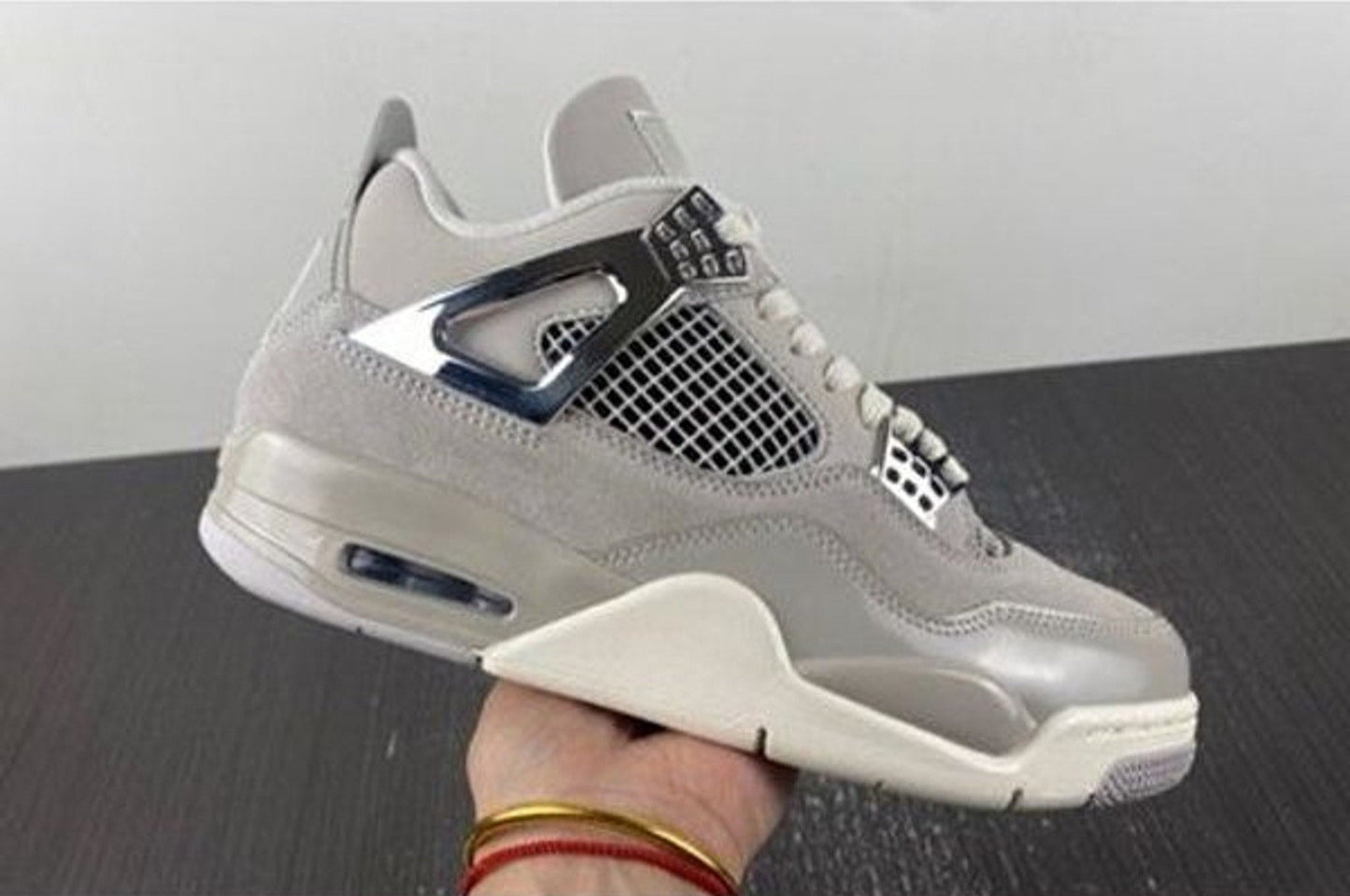 Air Jordan 4 WMNS Frozen Moments AQ9129-001 Size 8.5