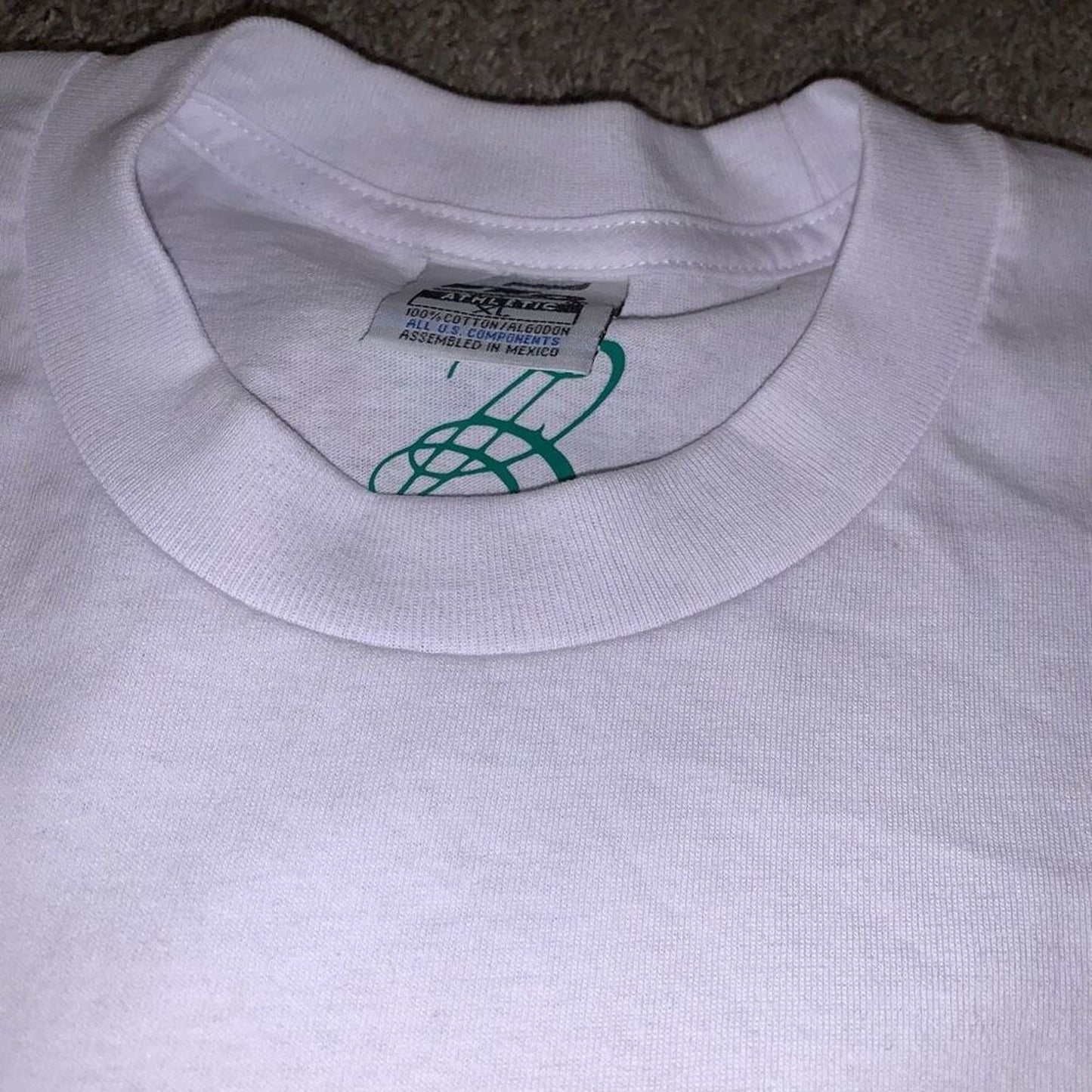 Men’s White Heavy Weight Graphic T-shirt 100% Cotton Size XL